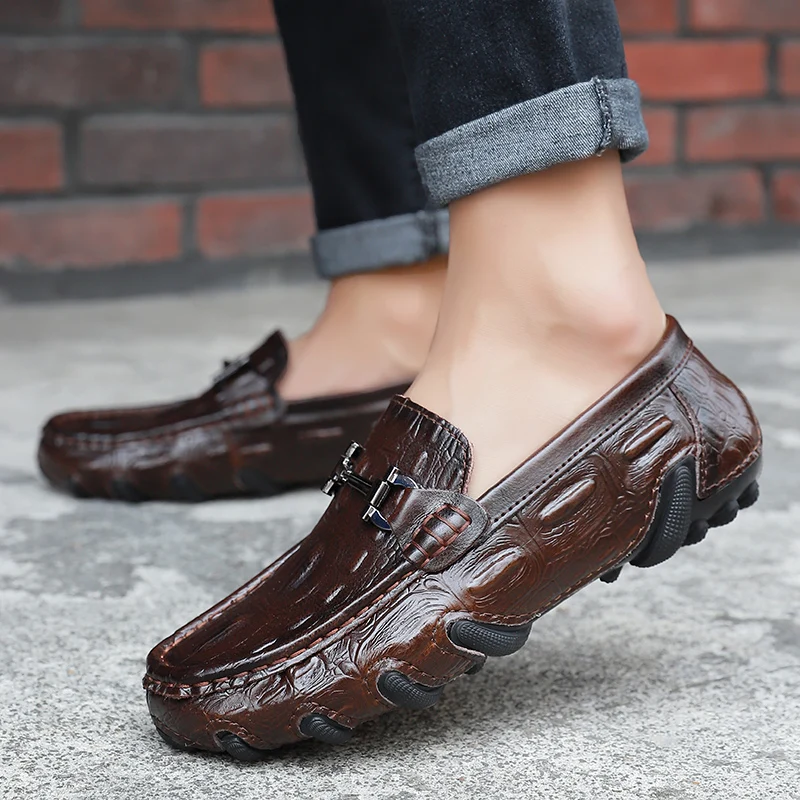 

Men shoes casual slip on round toe footwear comfortable breathable outdoor driving men's daily genuine leather shoes men flats