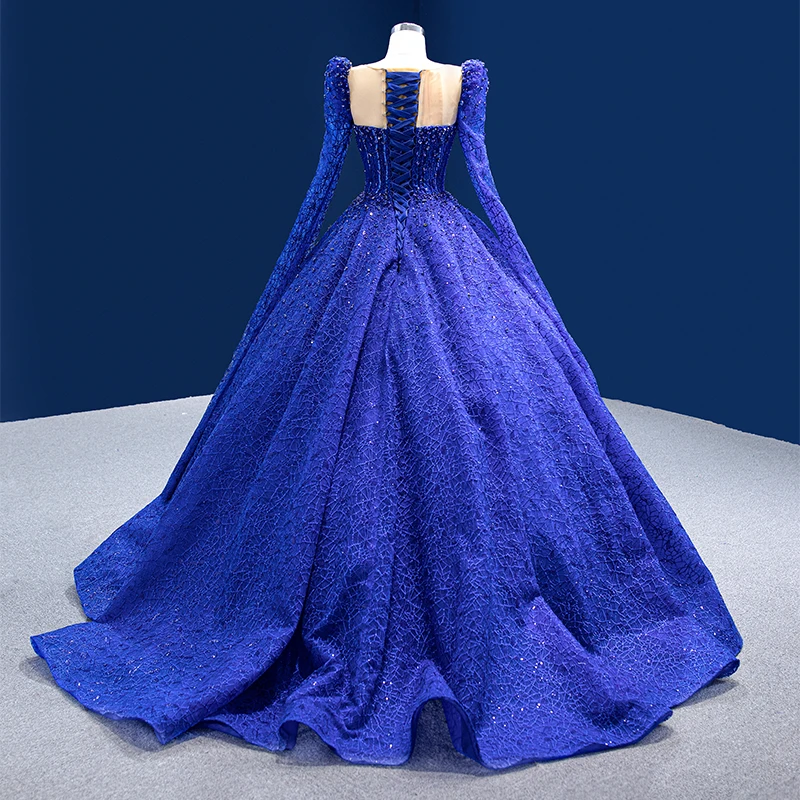 Рисунок 2 - Современные женские вечерние платья