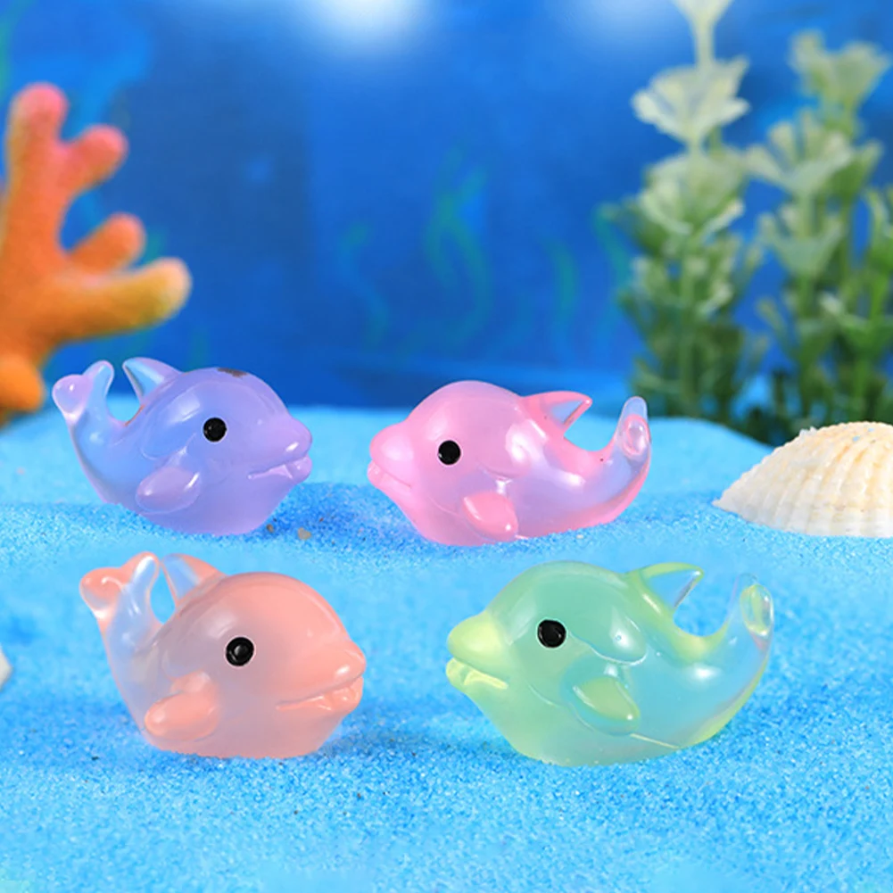 

New Cute Mini Luminous Dolphin Resin Figurine Crafts Outdoor Garden Dark Glowing Miniature Animal Gardening Accessories