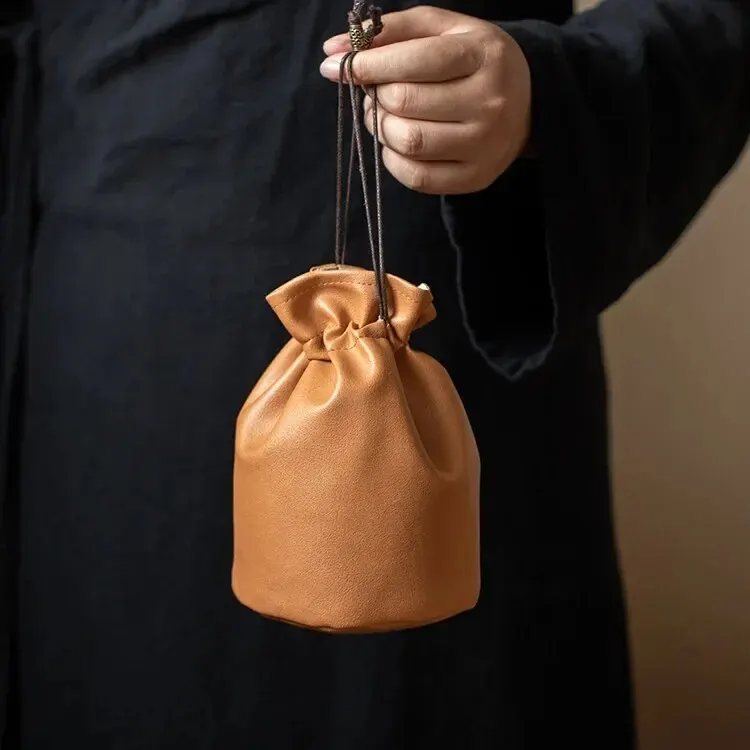Floating-world slow fast customer storage bag beige