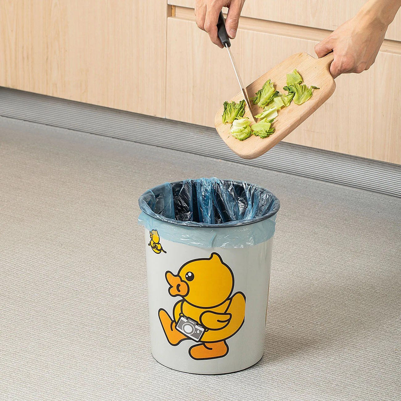 Beautiful Pattern Trash Can Plastic Trash Can For Home Bathroom Kitchen Paper Basket