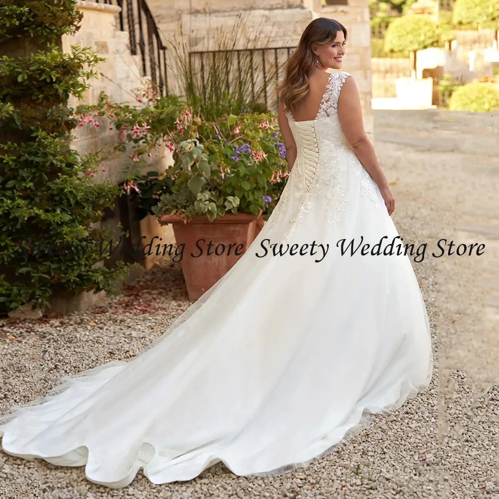 Plus Size Wedding Dress for Bride Cap Sleeve V Neck Applique A Line Court Train Corset Bridal Gown Robe Mariee wedding dresses