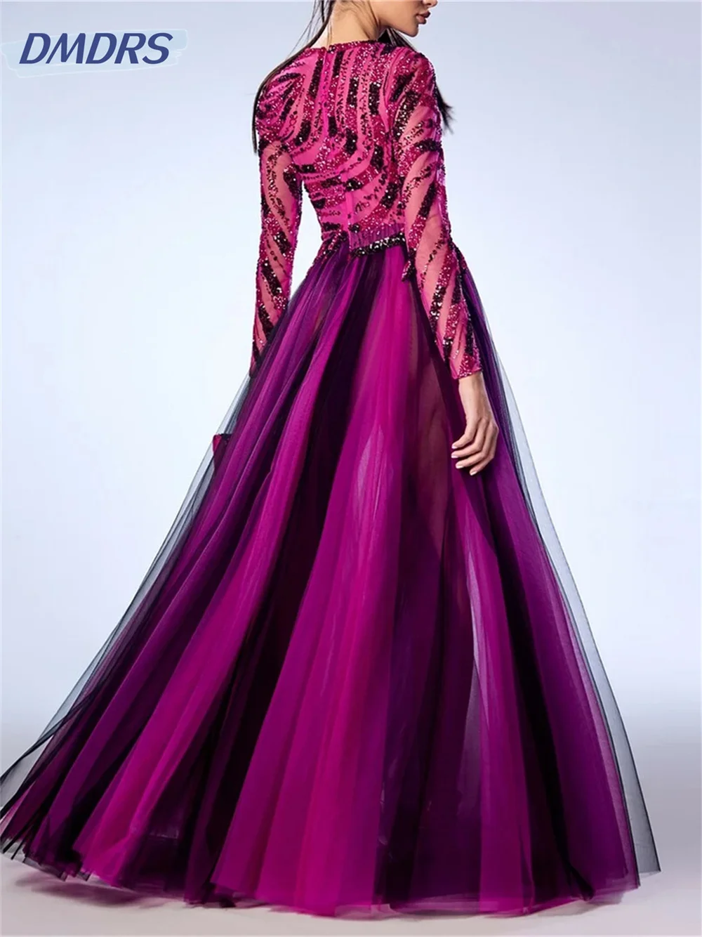 Рисунок 4 - Женское вечернее платье с блестками It's yiiya