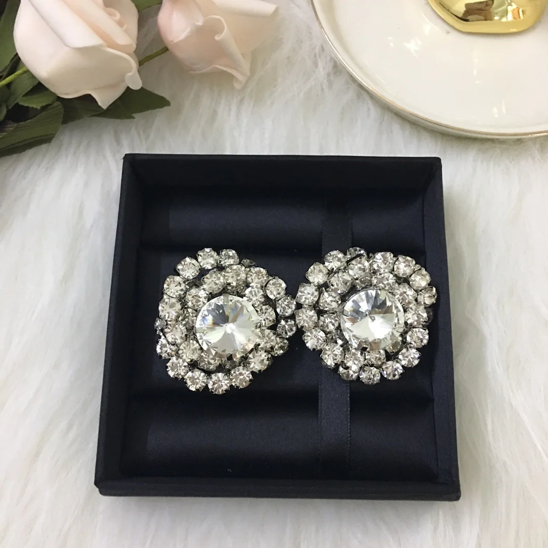 Earring Personality Light Luxury Vintage Twist Size Clip Stud For Women Aretes De Mujer Pendientes Boucle D’Oreille Orecchini