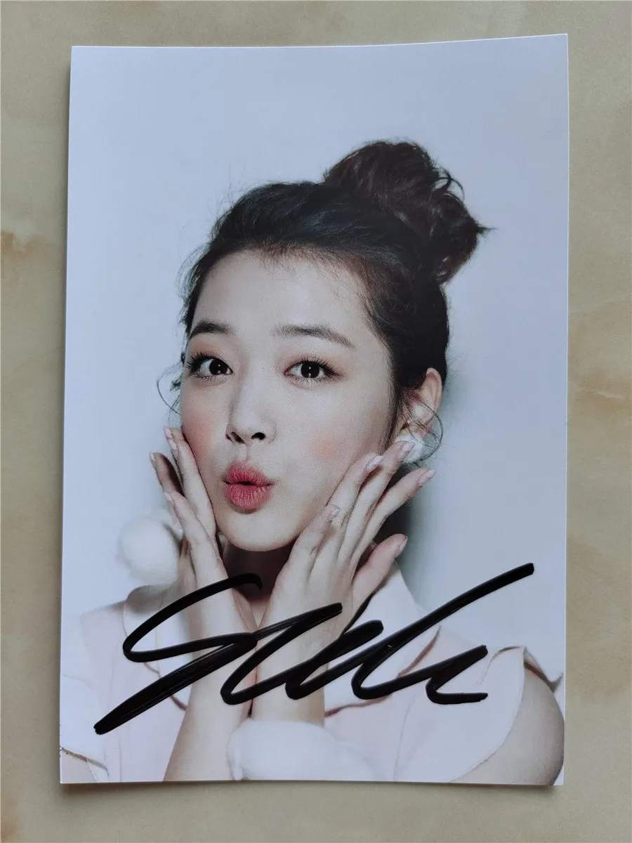 K-POPフォトf (x) FXビクトリア、アンバー、Sulli、KPOP、サイン入り  