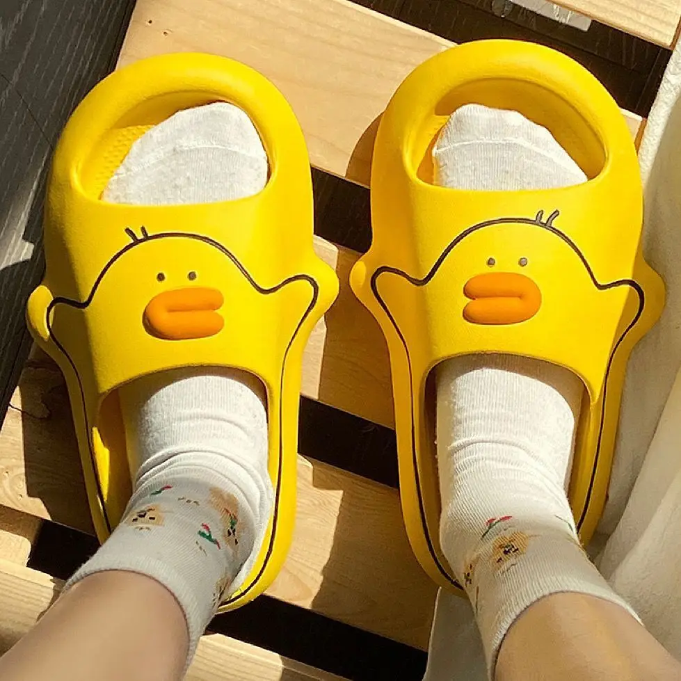 A88 New style slippers for girls in summer student dormitories, cute girls can wear indood outdoor non-slip thick-soled slippers