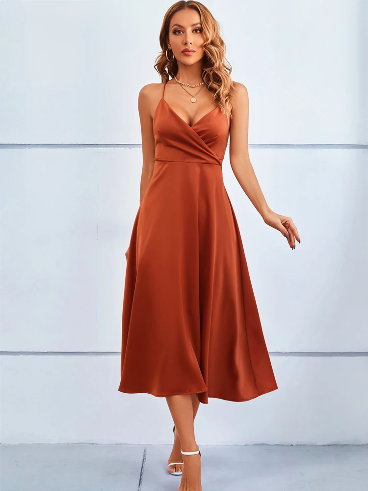 

Colorfaith New 2024 Sundress Dress with A Halter Top Strapless Backless Sexy Satin Retro Women Spring Summer Pure Dresses