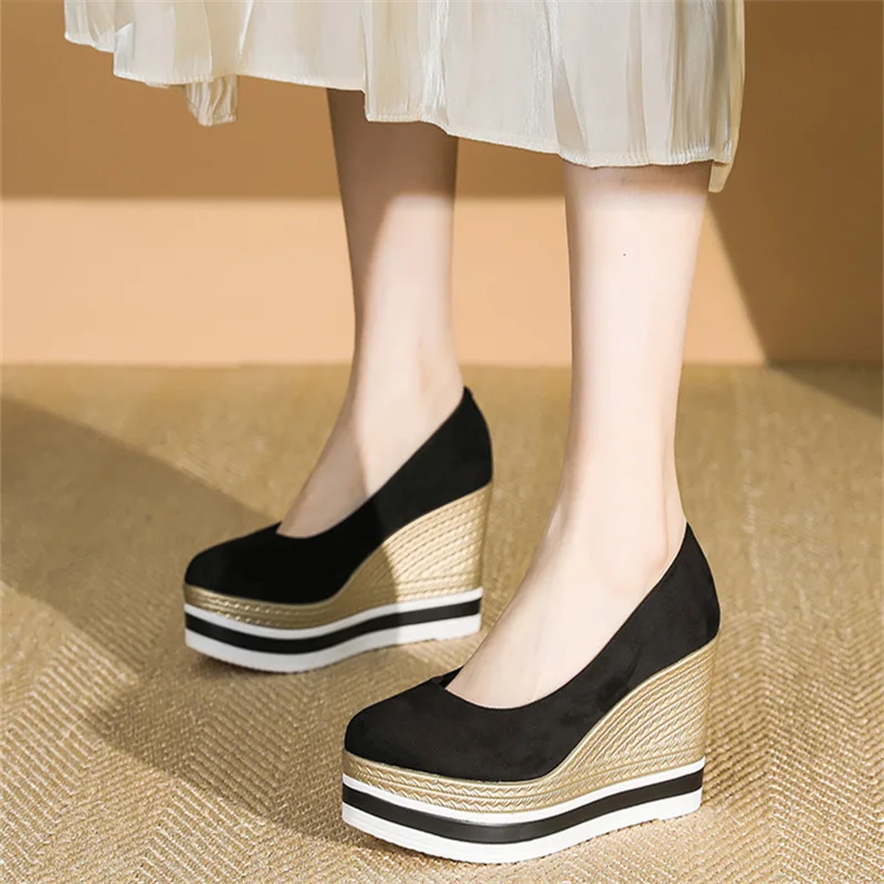New Retro Fashion Shallow Mouth Wedge Heel Casual Single Shoes for Women Comfortable Versatile Slip on Chunky Pumps 2026