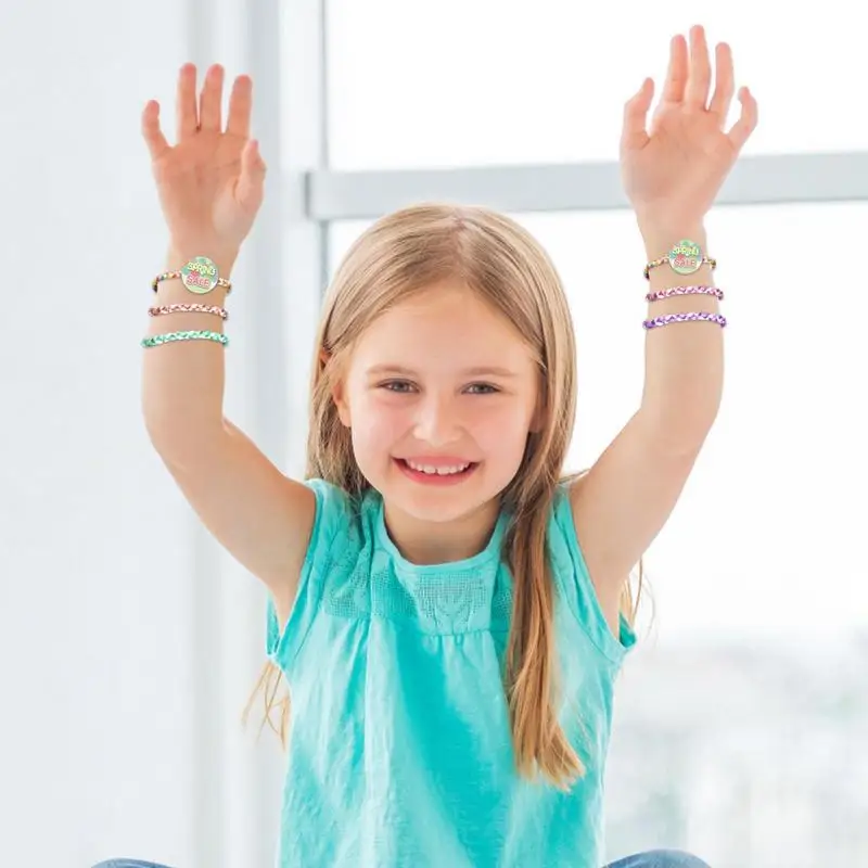 Рисунок 5 - Набор для изготовления браслетов для девочек