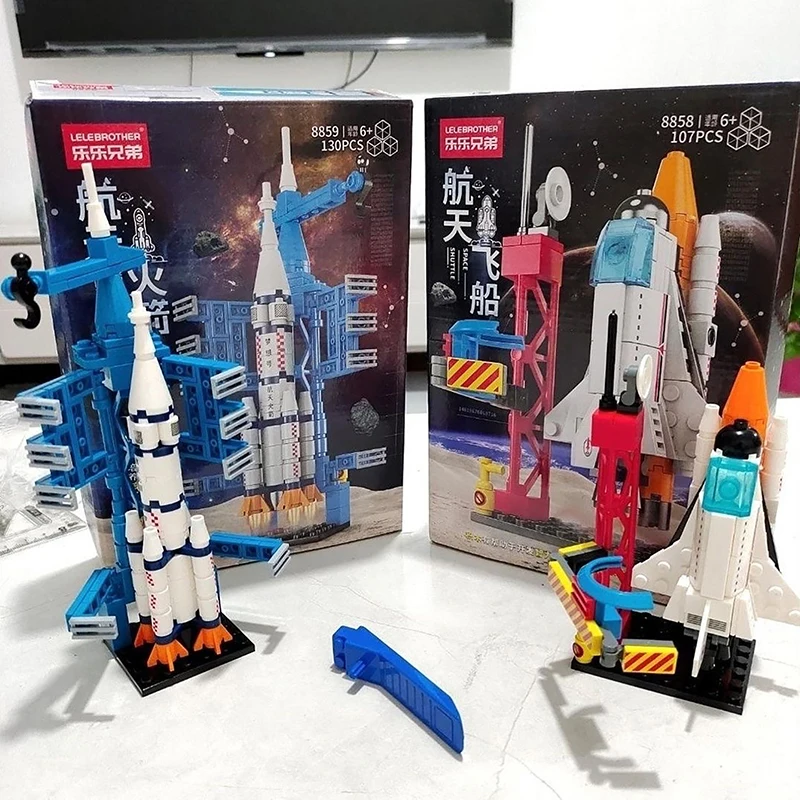 

Kids Bricks Assembly Toys Aviation Spaceport Model Space Shuttle Rocket Launch Center Construction Building Blocks Spaceship