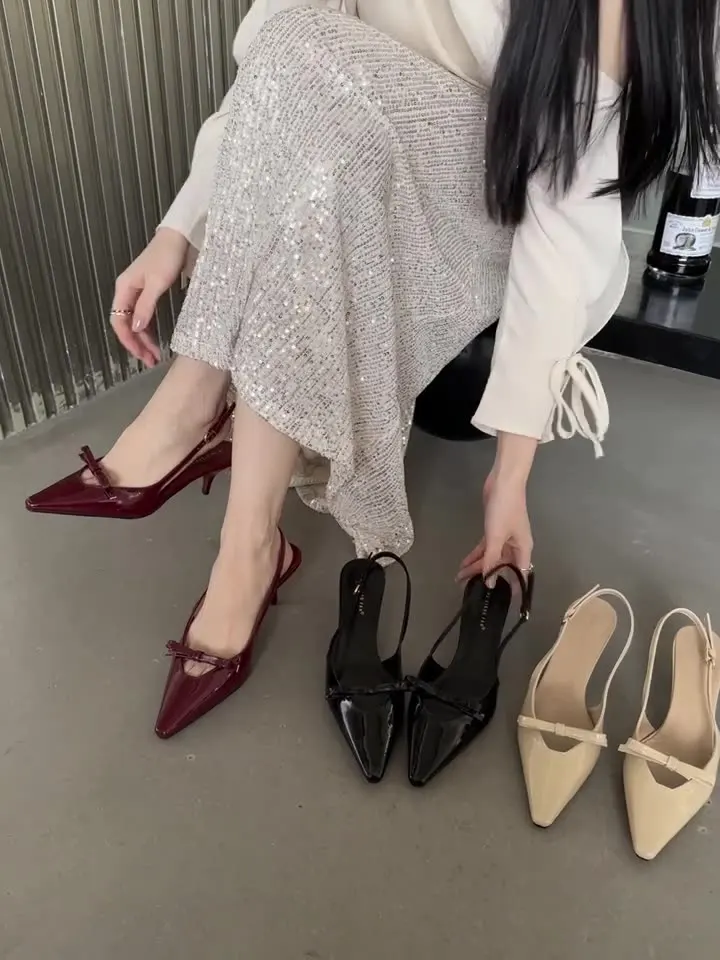 

Туфли женские на низком каблуке, заостренный носок, ремешок, удобная обувь, каблук-шпилька, бежевые, черные, лето 2024