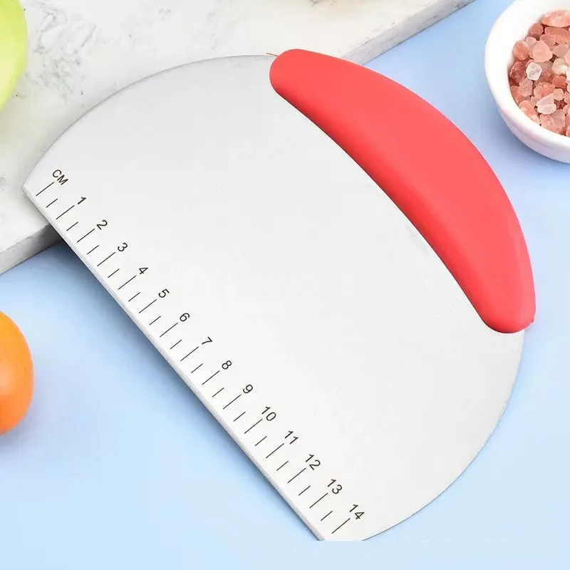 1 Piece Flour Cutter Stainless Steel with Scale Flour Dough Cutter Rice Noodles Scraper Household Kitchen Cake Baking Scraper dough scraper baking tool dough cutter baking accessories cake scraper