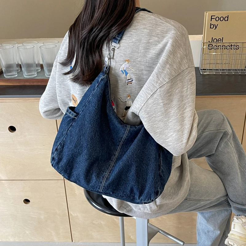 Women's minimalist and fashionable casual denim shoulder bag, zippered shopping bag, crossbody women's bag