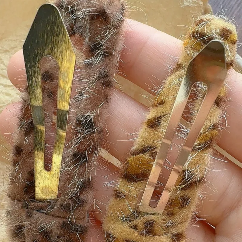 Furry Leopard Print Hair Clips Hairdressing Hairpin Women Enhance Temperament Plush BB Clip Girl Winter Elegant Hair Accessories