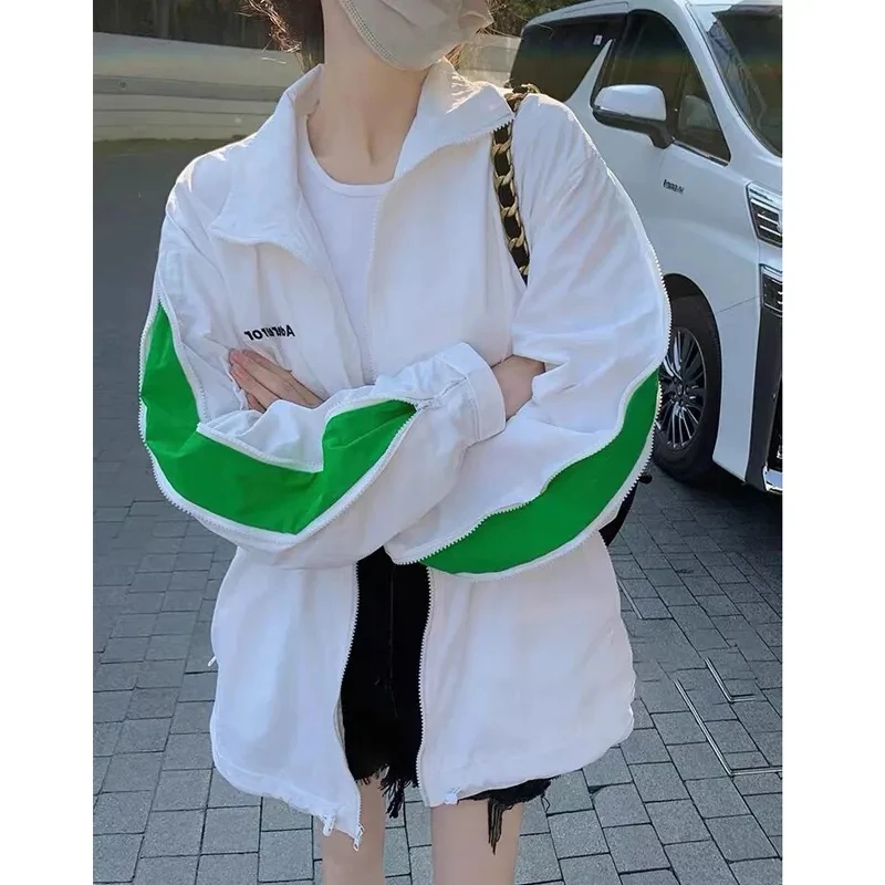 

Deeptown Harajuku Fashion Track Jacket Women Oversized Windbreaker Thin Jacket Korean Style Outdoor College Loose Streetwear