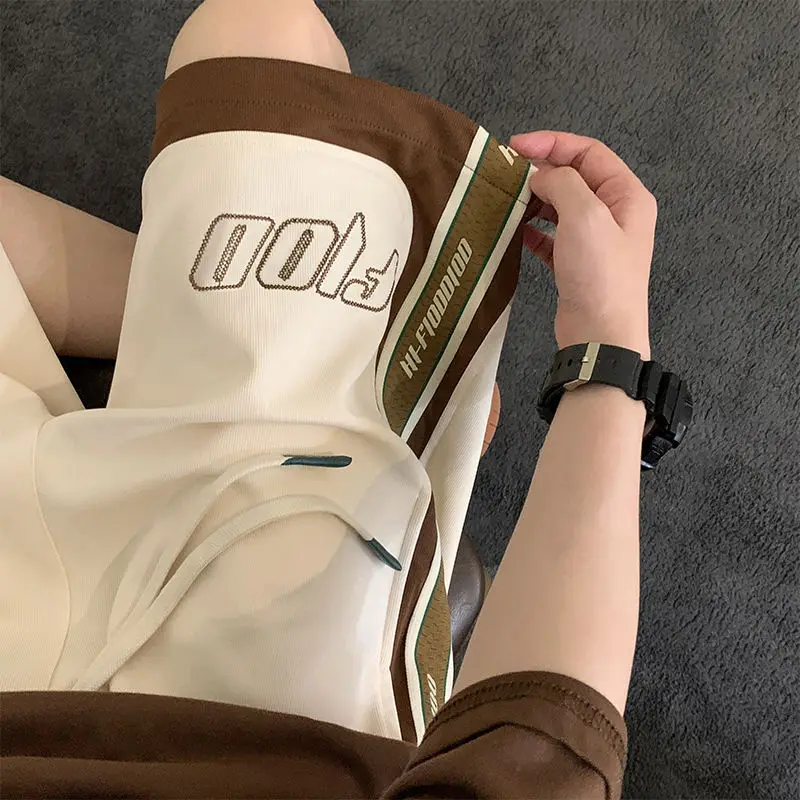 

Summer False Two Piece Sports Shorts Men Loose Athletic American Style High Street Striped Embroidery Large Size Basketball Pant