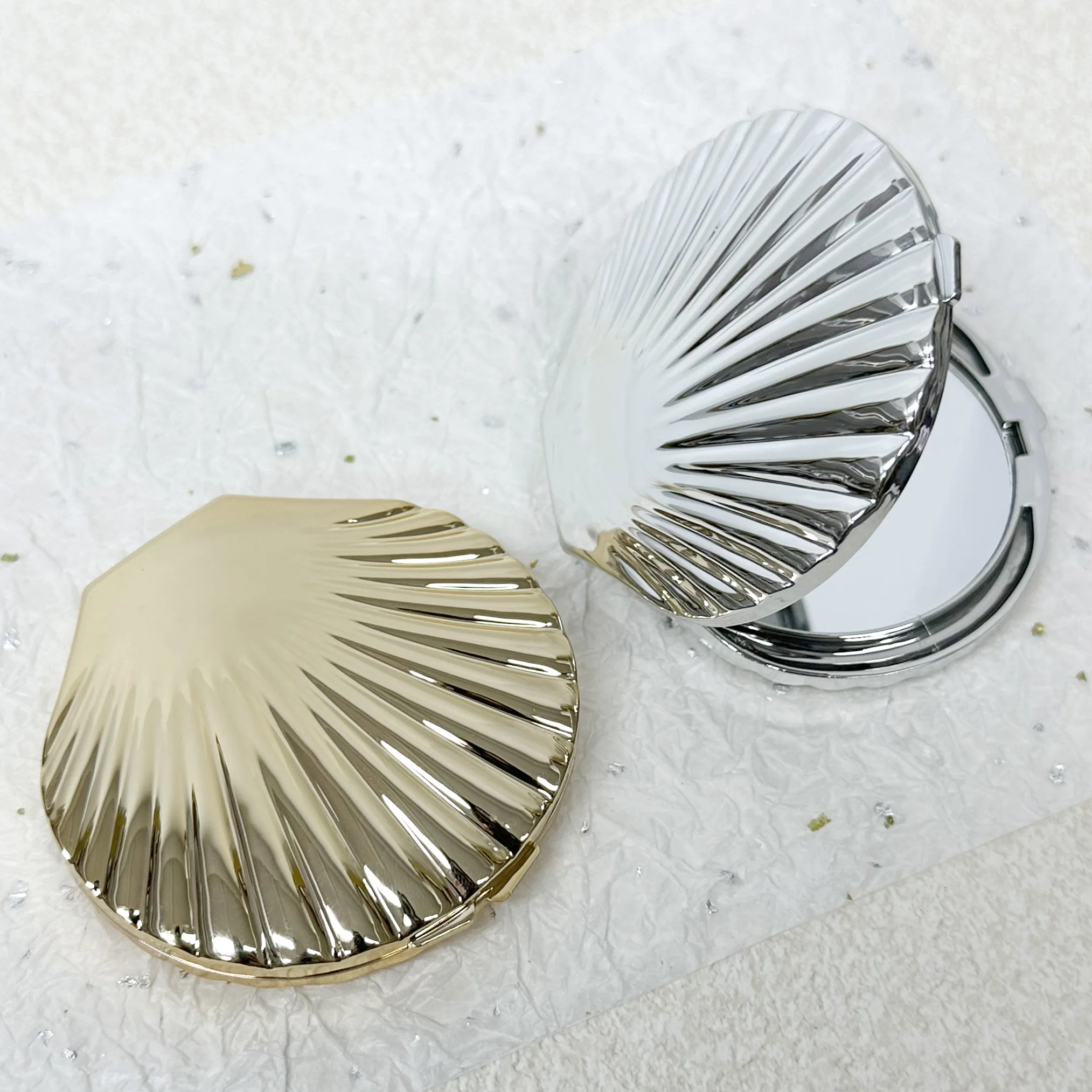 Shell Shaped Double Sided Makeup Mirror Magnifying Mirror Hand Holding Mirror Electroplating Plastic 1X/2X Folding Pocket Mirror