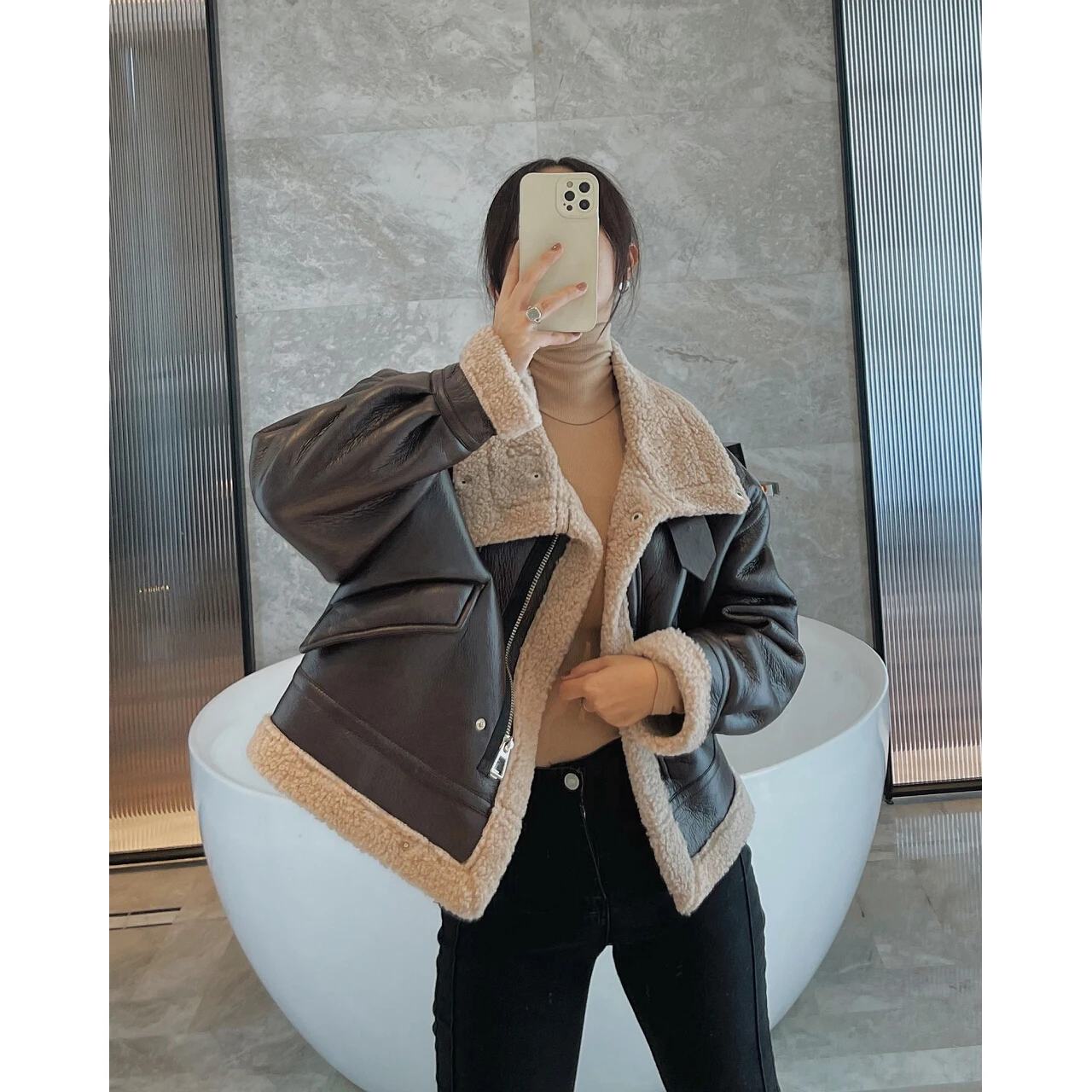2022 Women Woolen Faux Fur Pu Leather Teddy Jackets Blazers Trench Coats Y2k Clothes Parkas Heavy Down Winter Oem Stylish New