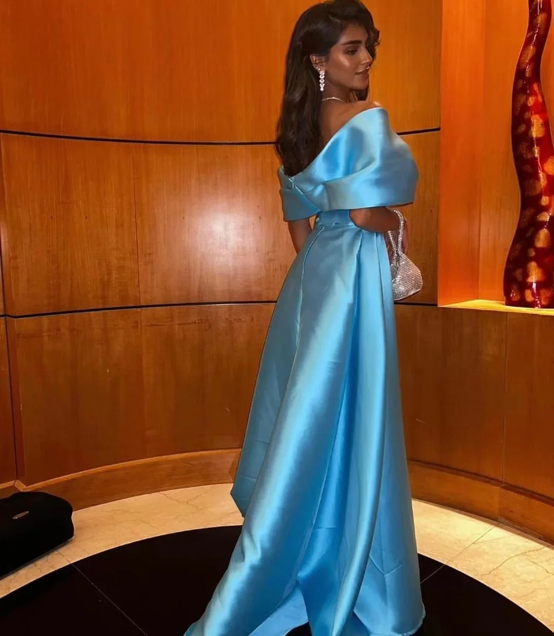 

Saudi Arabic Prom Dresses with Overskirts Long Evening Dresses Off Shoulder Sheath Party Dress Formal Women Gowns
