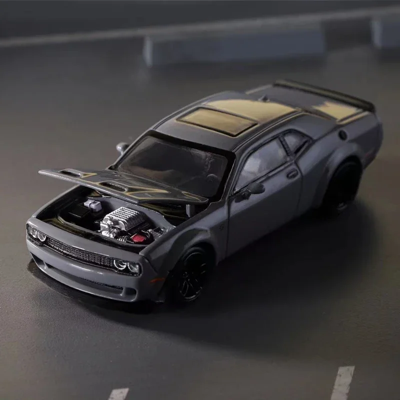 

SH 1:64 SRT Hellcat Opened Hood Diecast Diorama Car Model Collection Miniature Toys Stance Hunters