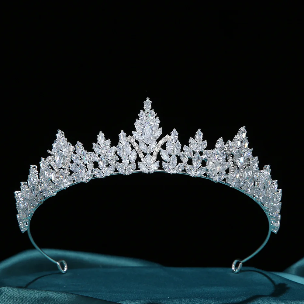 

Luxury Cubic Zirconia Royal Queen Tiaras Women Jewelry Pageant Diadema Sliver Bridal Crowns Wedding Princess European Headpieces