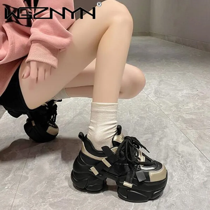 

2024 Winter New Women's Chunky Sneakers Plush Warm Fashion Platform Sports Shoes for Women Thick Bottom Running Shoes Laides