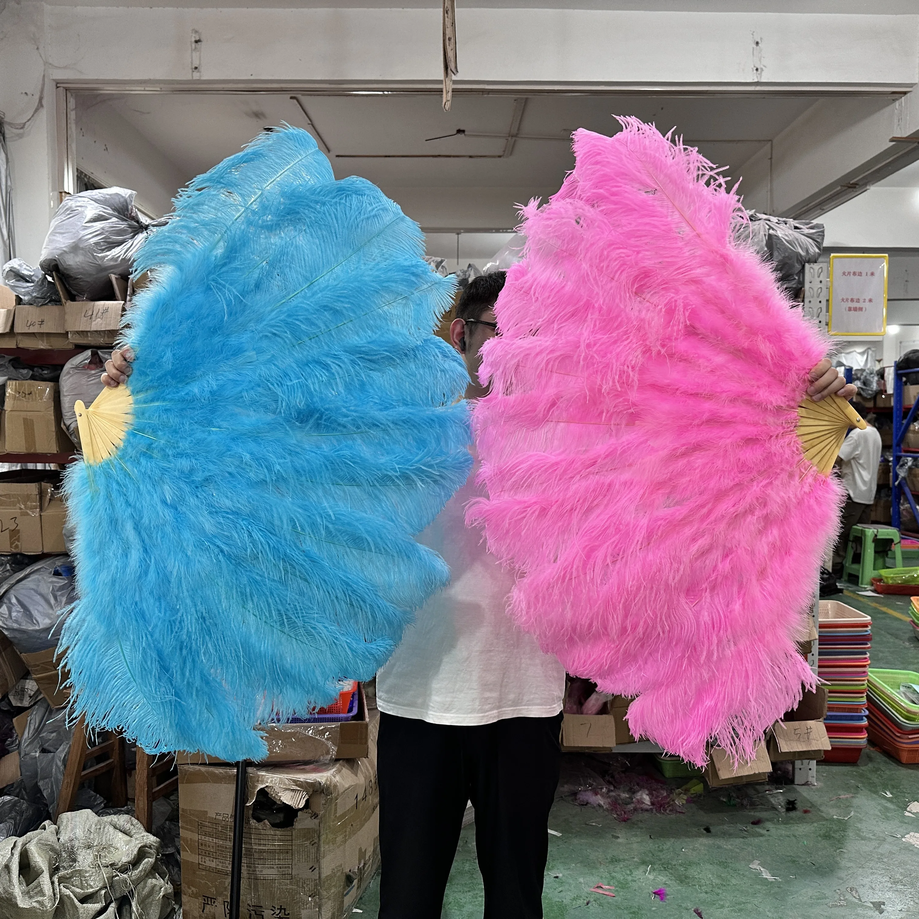Big Blue Ostrich Feather Fan Fluffy 13Bone Handheld for Carnival Belly Dance Stage Performance Wedding Party DIY Crafts Plumes