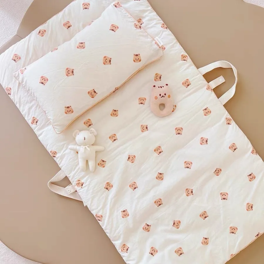 Korean Cartoon Animal Foldable Portable Kindergarten Mattress Tatami Mat Bay Window Mat Baby Mattress Foldable