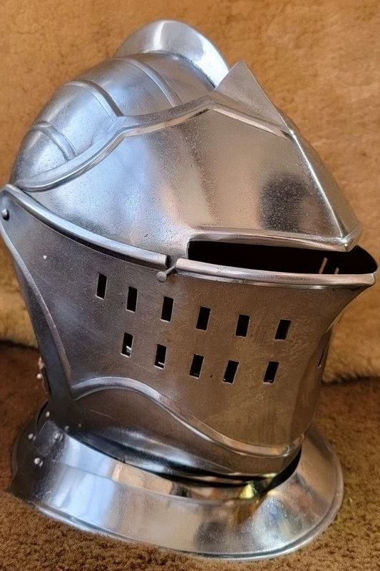 Dark soul superior knight helmet real person can wear COS black soul metal armor pocket postage