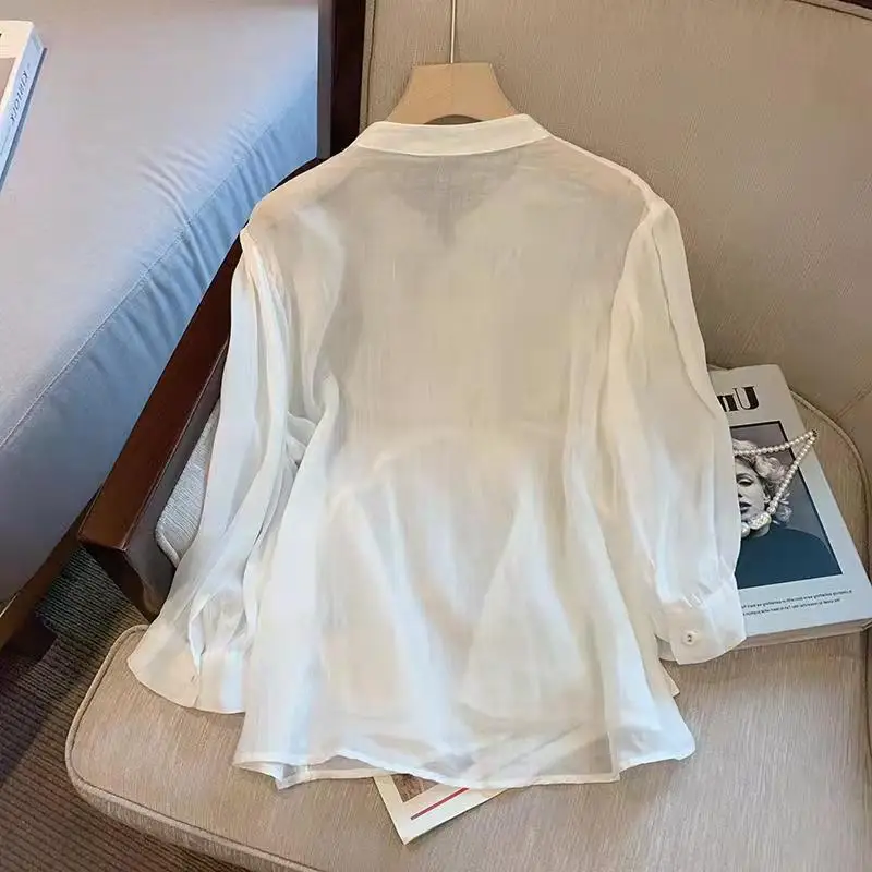 2023 New Arrival Vintage White Embroidered Shirt for Pregnant Women Casual Chinese Style Outerwear Cardigan Maternity Top LF080 2