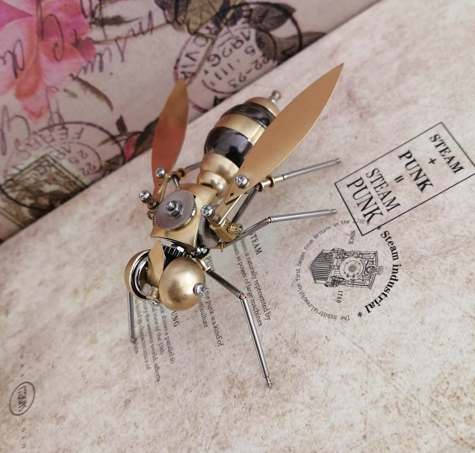 3D Steampunk Mechanical Insect Full Metal Big Bee Featured Pure Handcrafts Home Creative Gift Ornament-Finished Product