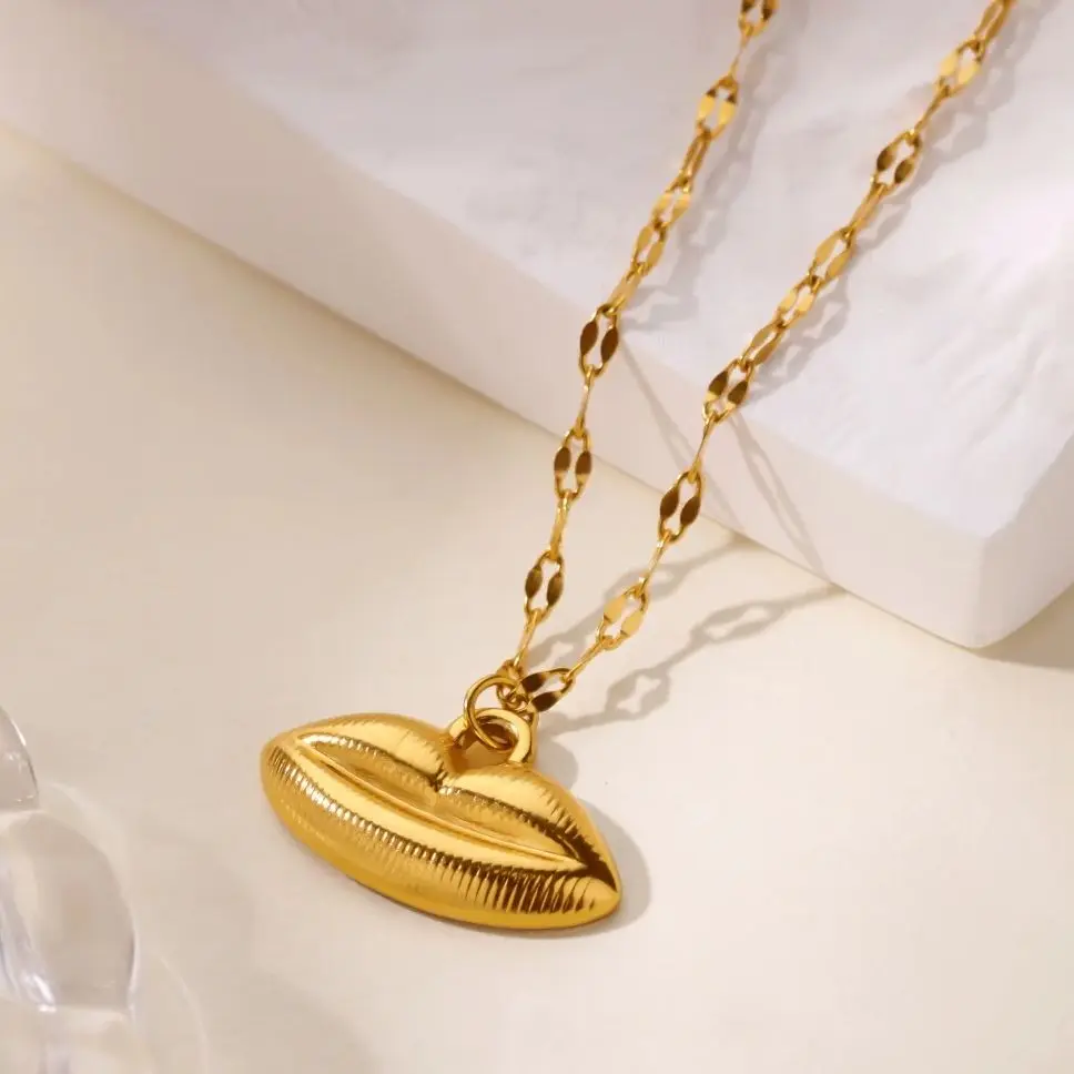 Geometric Lips Necklaces Gold Color Stainless Steel Pendant Necklace For Women