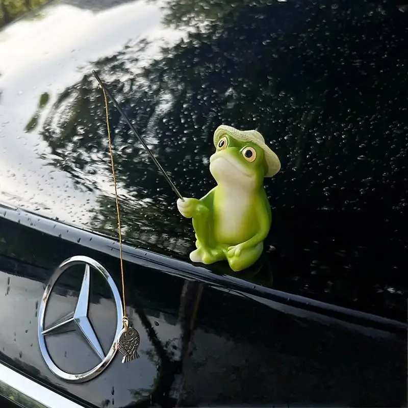 Cute Lazy Sitting Frog Car Ornament, Funny Frog Fishing Resin Doll Creative Auto Spoiler Trunk Dashboard Console Int