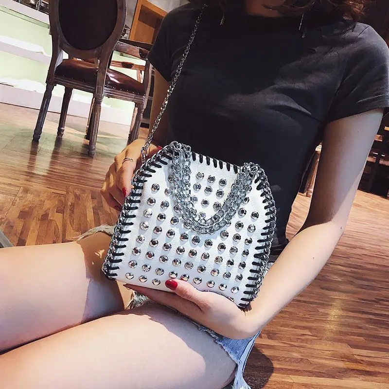 

2023 Summer New Small Bag Women's Versatile Crossbody Bag Chain Single Shoulder Bag Rivet Small Square Bag Rivet Bag Small Flash