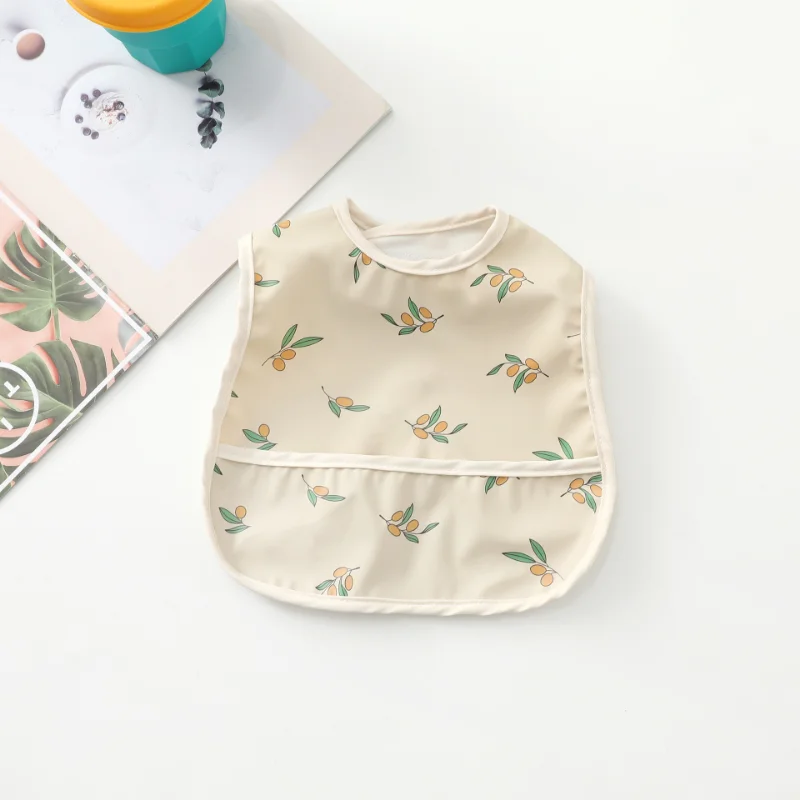 Рисунок 6 - Детский Слюнявчик с животными для