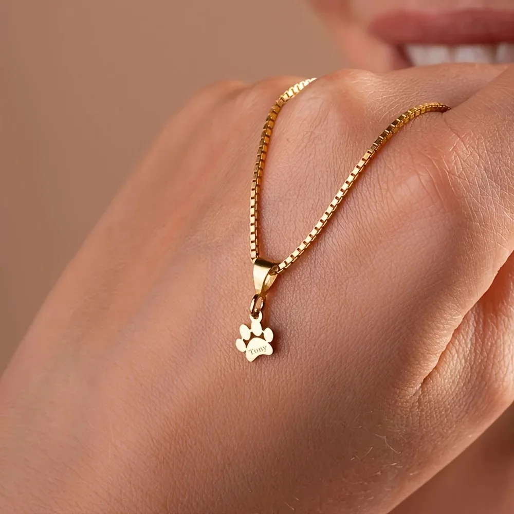 Custom Pet Paw Necklaceen 1