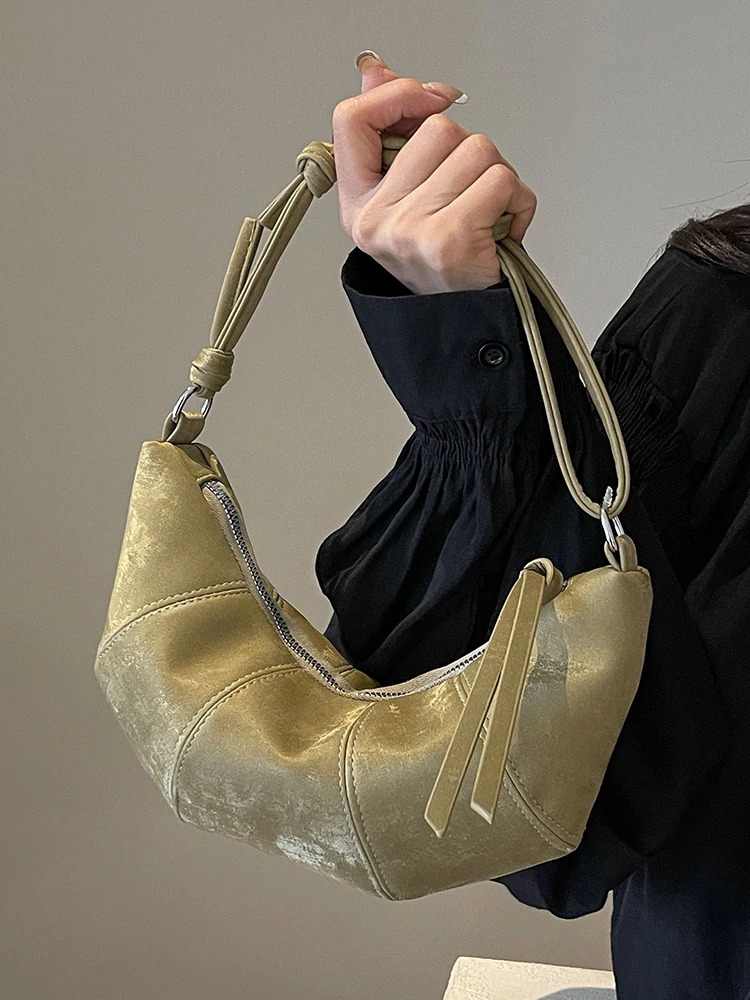 

Простая мягкая кожаная сумка для женщин 2024 летняя Универсальная женская сумка для подмышек Разноцветные сумки через плечо