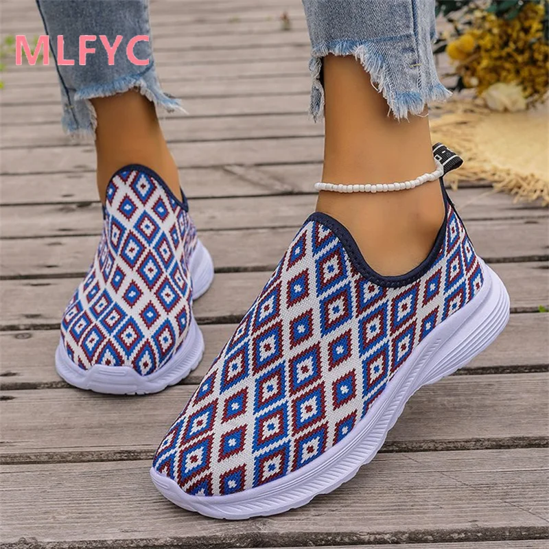 Spring and Autumn New Large Women's Casual Shoes Anti slip Lightweight Flat Shoes Women's Round Toe Single Shoes