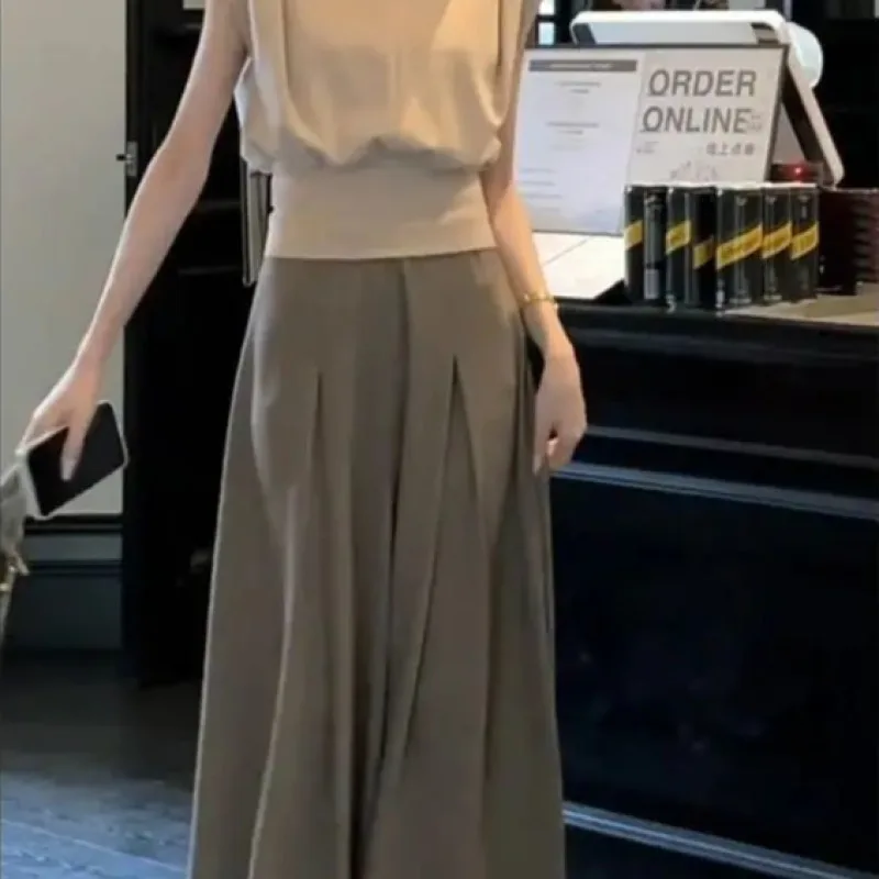 Рисунок 2 - Модные повседневные брюки