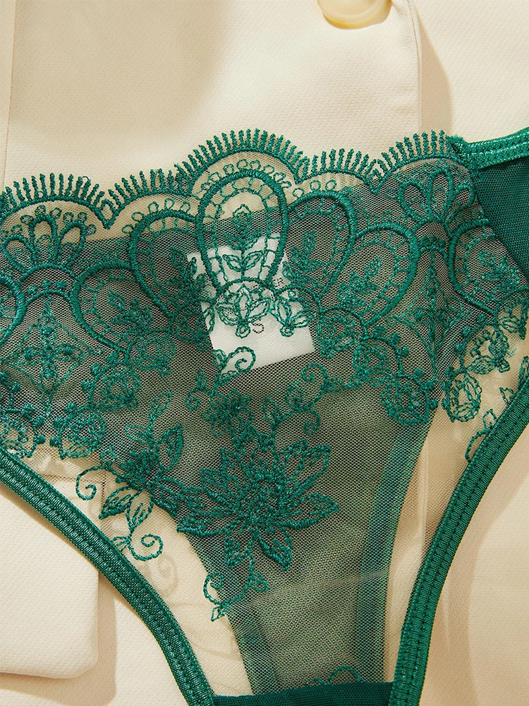 Sexy Lace Push-Up Bra Set