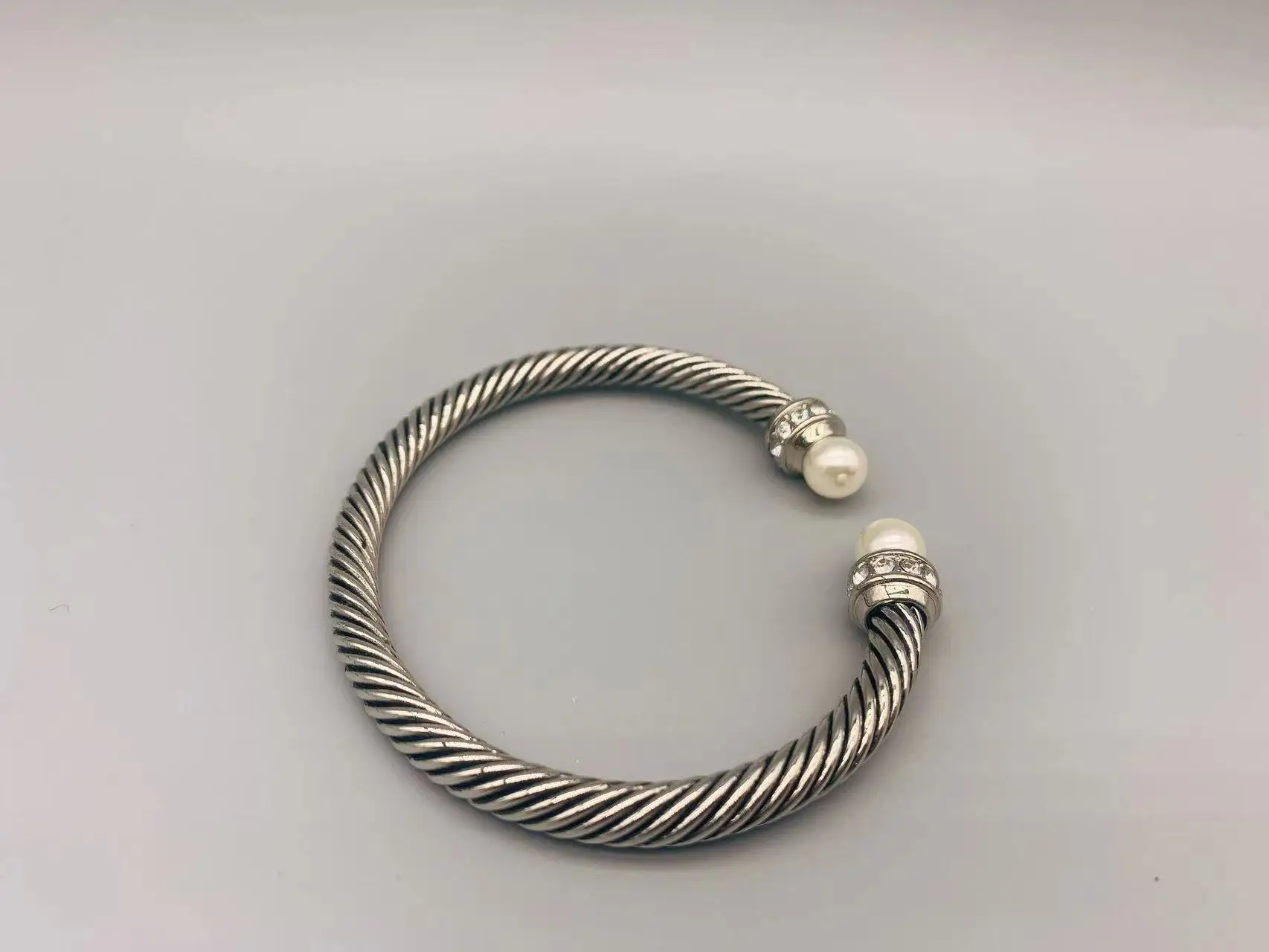 Le Han Jewelry  Silver Cable 8MM Mother White Pearl  Bracelet  With  Clear Cubic Zircon 6mm