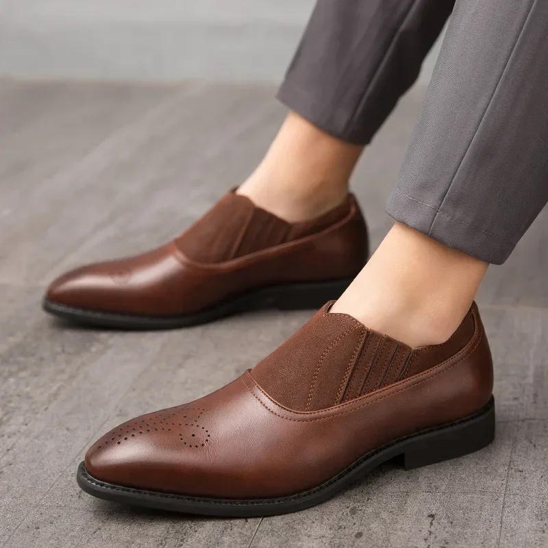 Four Seasons New Men's Brogue Pointed Leather Shoes Large Size Business Formal Leather Shoes British Style Wedding Shoes PX3801 4