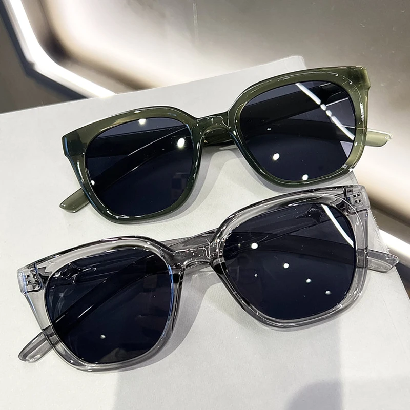 

Очки солнцезащитные женские квадратные, Модные Винтажные брендовые дизайнерские уличные солнечные очки в стиле ретро с маленькой оправой, с защитой от ультрафиолета