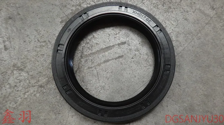 PAJERO V3V7#W GRANDIS GALANT AT OIL SEAL,A/T CONVERTER HOUSING MR967673 XH0179E