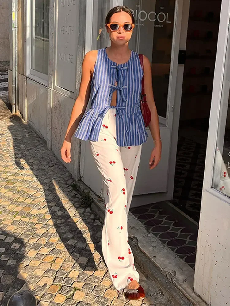 

Женская свободная рубашка в полоску, блузка без рукавов с круглым вырезом и оборками, лето 2024