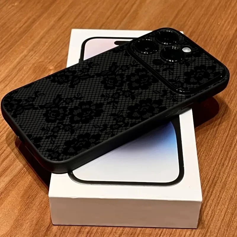Custodia Protettiva Rosa Nera in Pizzo INS con Protezione Lente per iPhone 17 16 12 14 Pro Max 15 13, Cover Protettiva per iPhone 17 16 11 Pro Max - Image 3