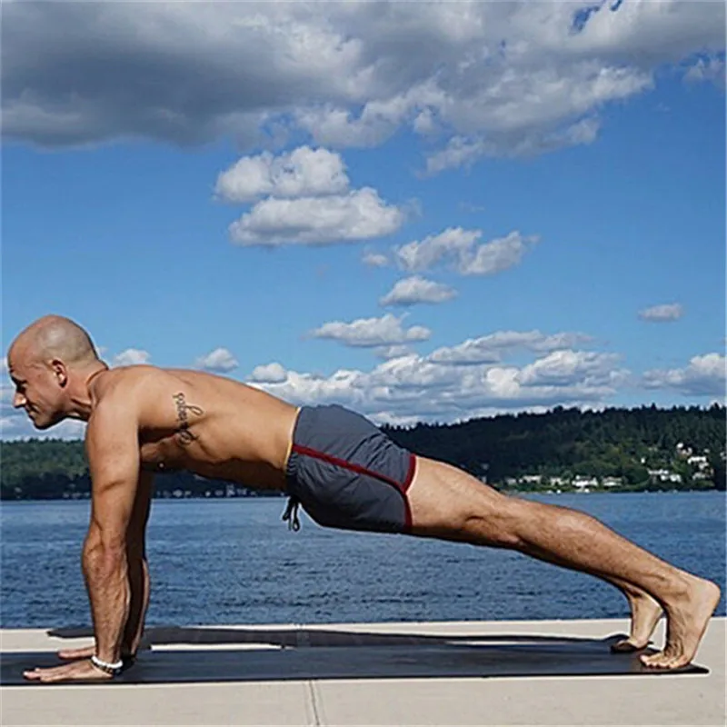 Men Fitness Bodybuilding Shorts Gyms Workout Male Breathable Mesh Quick Dry Sportswear Jogger Beach Short Pants multiple pieces