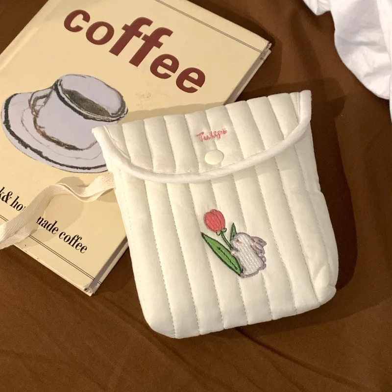 Women Cute Sanitary Napkins Menstruation Towel Storage Bag Portable Mini Student Tampon Monthly Bag Cotton and Linen Storage Bag