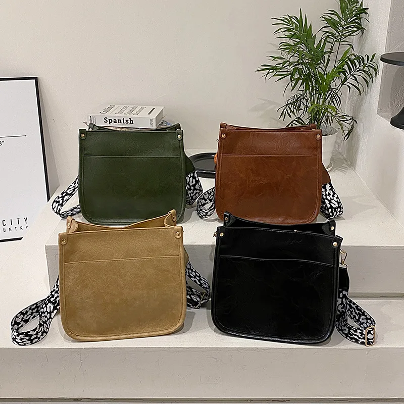 Retro New Women's PU  Fashion Crossbody Leopard Pattern Shoulder Strap Large Capacity Tote Bag