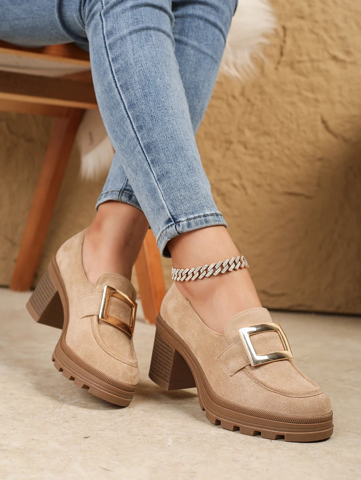 Retro Thick Sole Women Shoes for Spring 2025